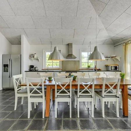 Svanborg - 3-7km From The Sea By Interhome 度假居